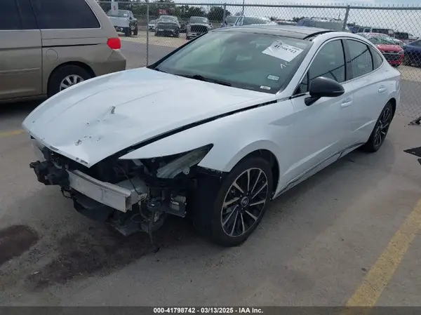 5NPEJ4J2XLH011525 2020 HYUNDAI SONATA - Image 2
