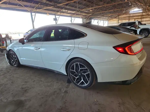 5NPEK4JC0MH108157 2021 HYUNDAI SONATA - Image 2