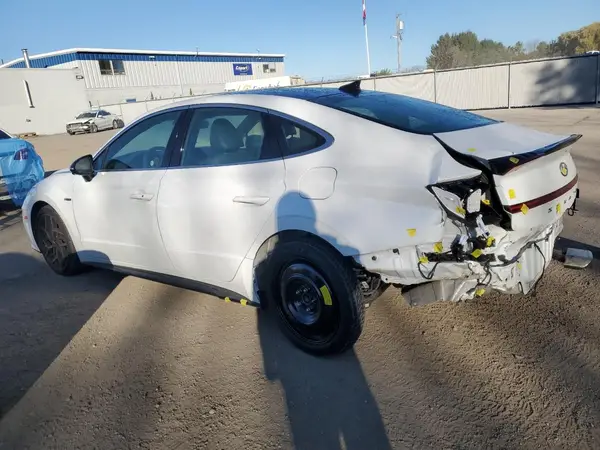 5NPEK4JC1NH136258 2022 HYUNDAI SONATA - Image 2