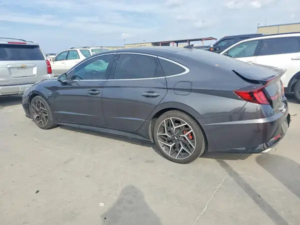 5NPEK4JC2MH125929 2021 HYUNDAI SONATA - Image 2