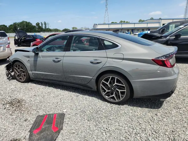 5NPEK4JC2NH138097 2022 HYUNDAI SONATA - Image 2