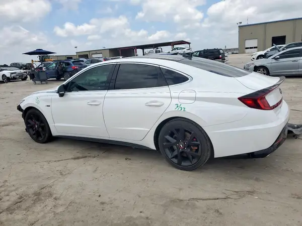 5NPEK4JC2NH138746 2022 HYUNDAI SONATA - Image 2
