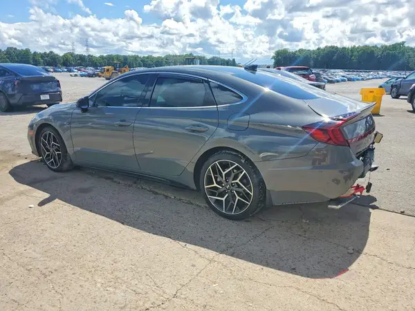 5NPEK4JC3MH105866 2021 HYUNDAI SONATA - Image 2