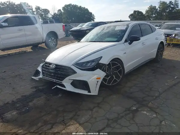 5NPEK4JC3MH125843 2021 HYUNDAI SONATA - Image 2