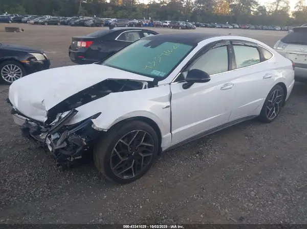 5NPEK4JC5MH129537 2021 HYUNDAI SONATA - Image 2