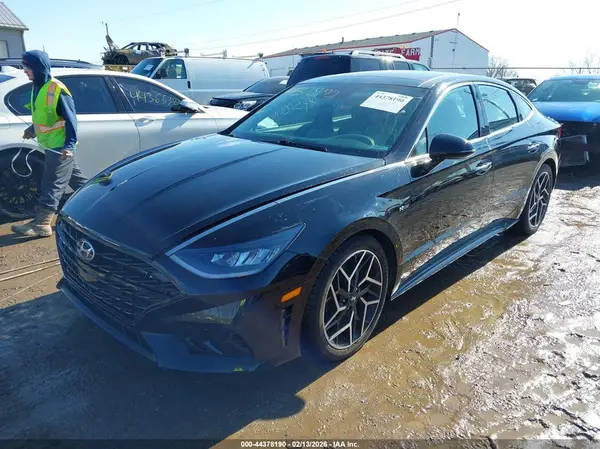 5NPEK4JC5MH132907 2021 HYUNDAI SONATA - Image 2