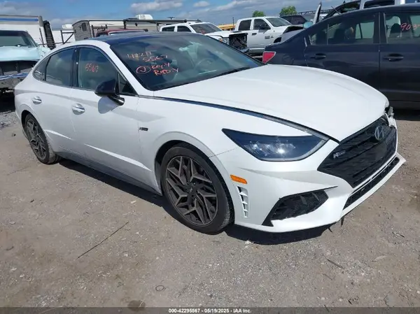 5NPEK4JC6MH128865 2021 HYUNDAI SONATA - Image 1