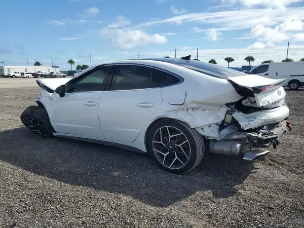 5NPEK4JC6NH146882 2022 HYUNDAI SONATA - Image 2