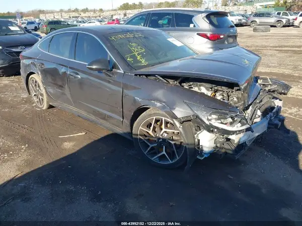 5NPEK4JC6NH148163 2022 HYUNDAI SONATA - Image 1