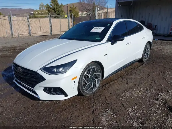 5NPEK4JC8MH106009 2021 HYUNDAI SONATA - Image 2
