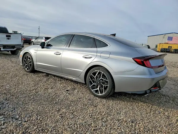 5NPEK4JC8MH128883 2021 HYUNDAI SONATA - Image 2