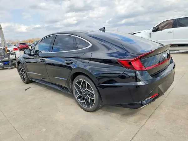 5NPEK4JC9MH082304 2021 HYUNDAI SONATA - Image 2