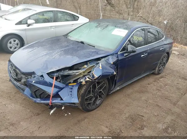 5NPEK4JC9MH105726 2021 HYUNDAI SONATA - Image 2