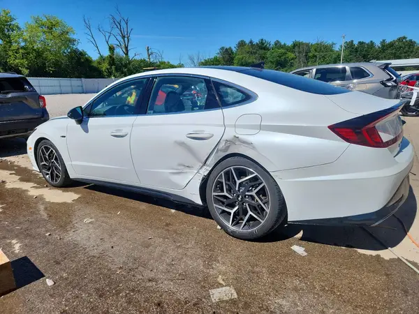 5NPEK4JCXMH125967 2021 HYUNDAI SONATA - Image 2