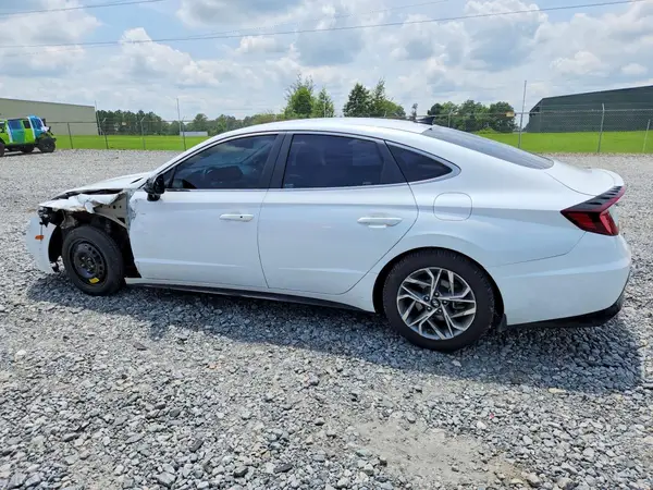 5NPEL4JA0MH104931 2021 HYUNDAI SONATA - Image 2