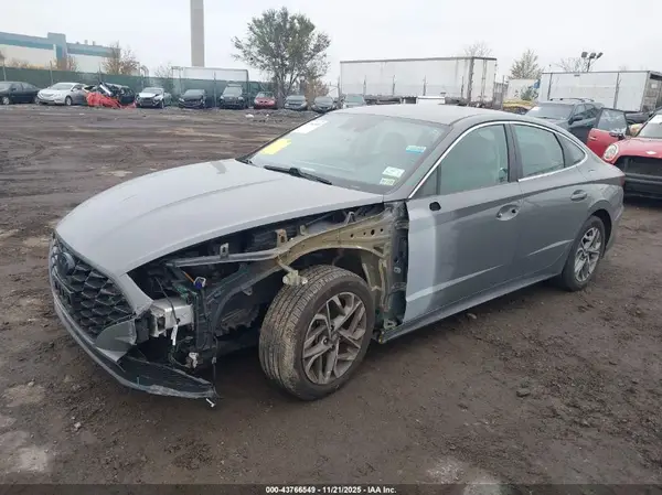 5NPEL4JA1MH066710 2021 HYUNDAI SONATA - Image 2