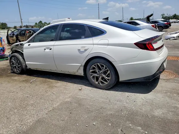 5NPEL4JA2MH083516 2021 HYUNDAI SONATA - Image 2