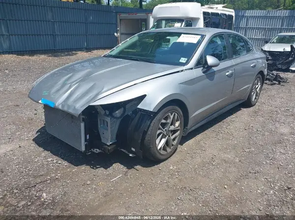 5NPEL4JA2MH086318 2021 HYUNDAI SONATA - Image 2