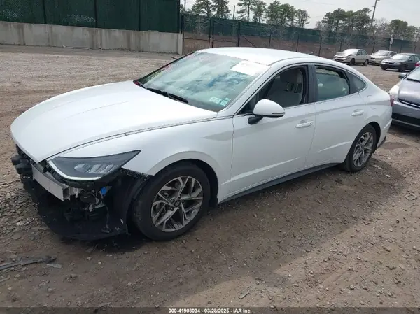 5NPEL4JA2MH102128 2021 HYUNDAI SONATA - Image 2
