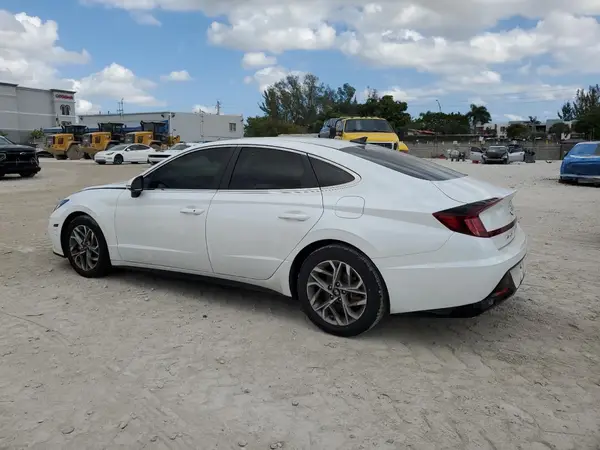 5NPEL4JA2MH104929 2021 HYUNDAI SONATA - Image 2