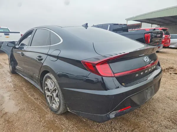 5NPEL4JA3MH097991 2021 HYUNDAI SONATA - Image 2
