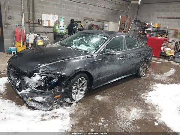 5NPEL4JA3MH114417 2021 HYUNDAI SONATA - Image 2
