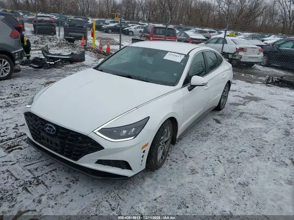 5NPEL4JA4MH069620 2021 HYUNDAI SONATA - Image 2