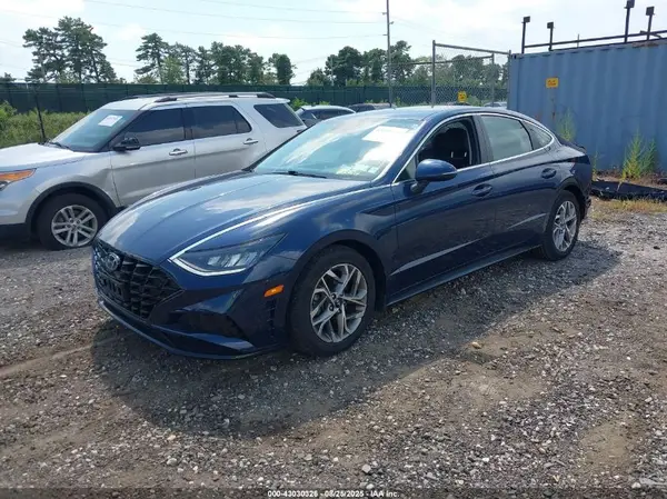 5NPEL4JA4MH080567 2021 HYUNDAI SONATA - Image 2