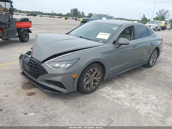 5NPEL4JA4MH107363 2021 HYUNDAI SONATA - Image 2