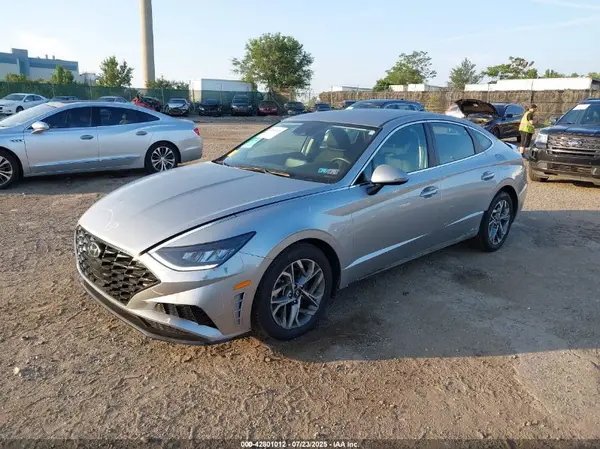 5NPEL4JA5MH066421 2021 HYUNDAI SONATA - Image 2