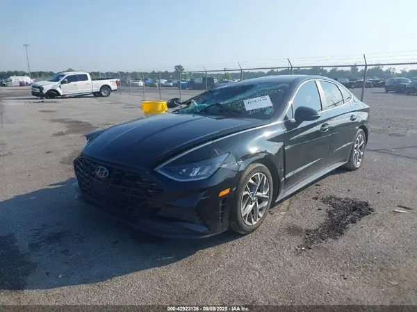 5NPEL4JA5MH089553 2021 HYUNDAI SONATA - Image 2