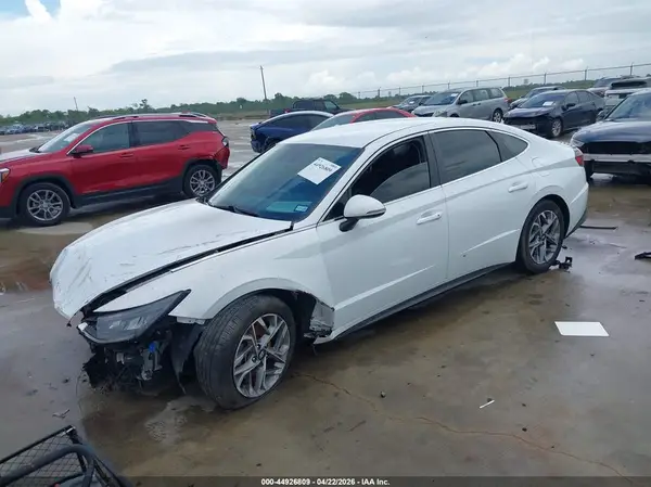 5NPEL4JA5MH102916 2021 HYUNDAI SONATA - Image 2