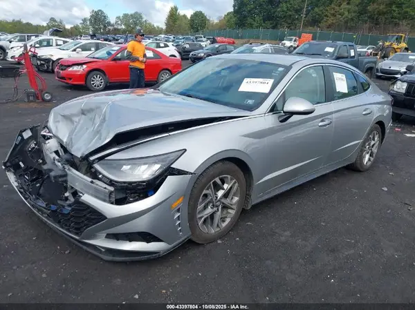 5NPEL4JA6MH087374 2021 HYUNDAI SONATA - Image 2