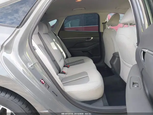 5NPEL4JA7LH061333 2020 HYUNDAI SONATA - Image 8