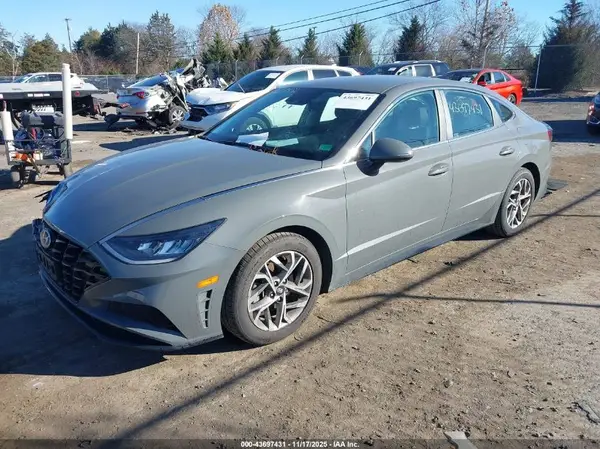 5NPEL4JA7MH080045 2021 HYUNDAI SONATA - Image 2