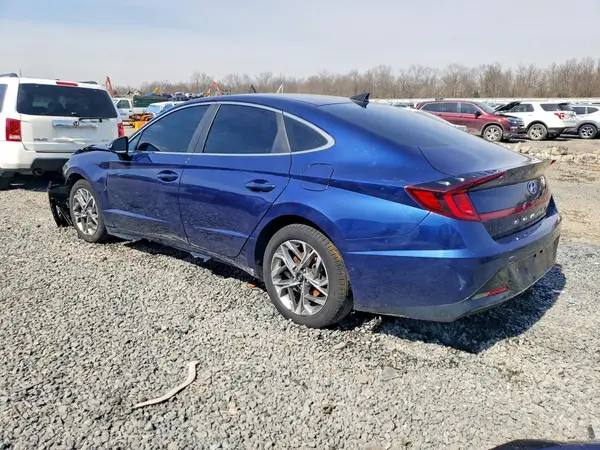 5NPEL4JA7NH142223 2022 HYUNDAI SONATA - Image 2
