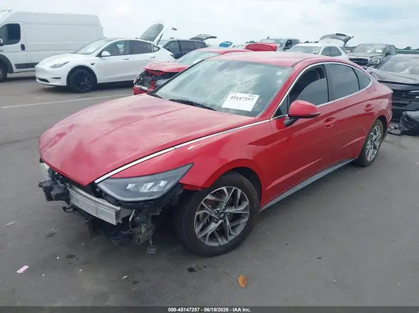 5NPEL4JA8MH068826 2021 HYUNDAI SONATA - Image 2