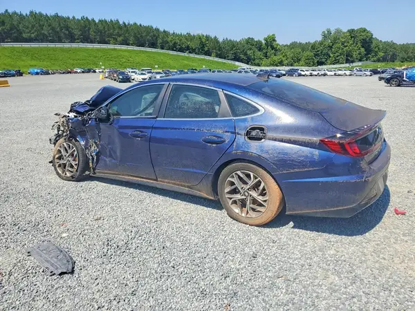 5NPEL4JA8NH134678 2022 HYUNDAI SONATA - Image 2