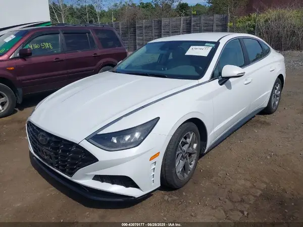 5NPEL4JA9MH068284 2021 HYUNDAI SONATA - Image 2
