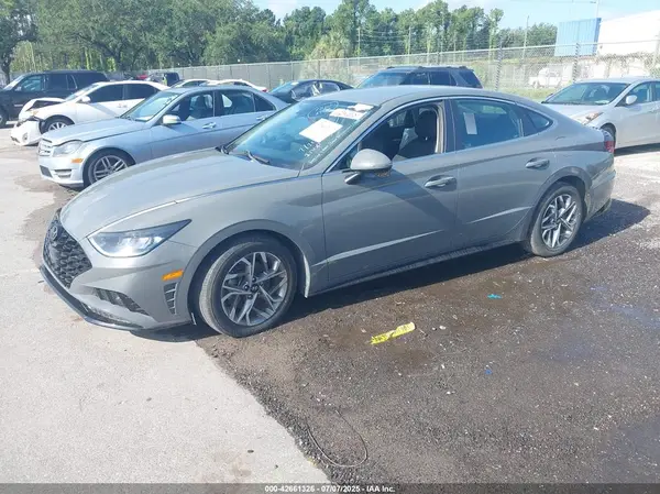 5NPEL4JA9MH070004 2021 HYUNDAI SONATA - Image 2