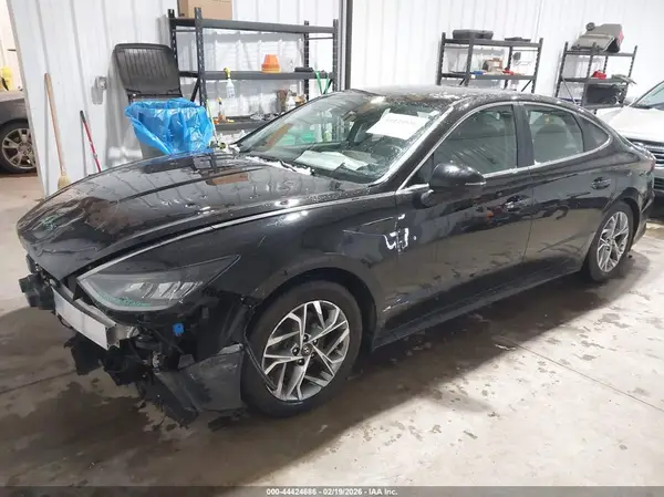 5NPEL4JA9MH084212 2021 HYUNDAI SONATA - Image 2