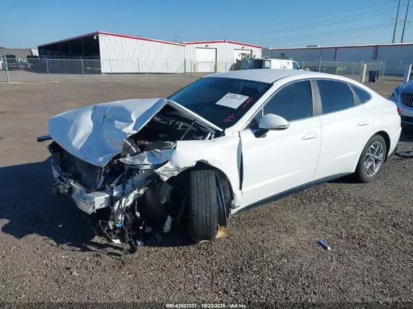 5NPEL4JA9MH095369 2021 HYUNDAI SONATA - Image 2