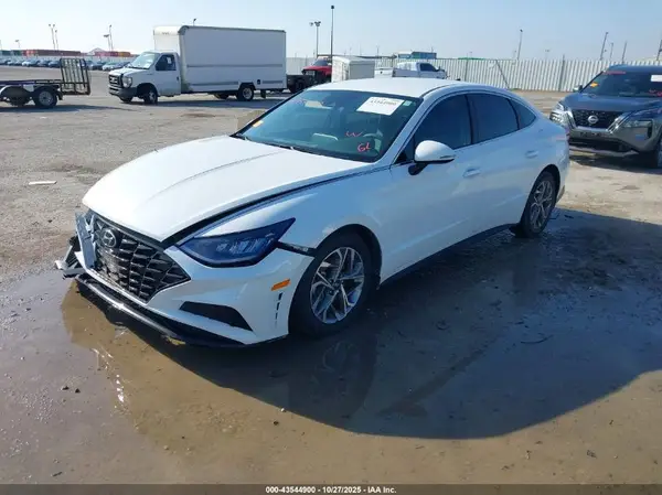 5NPEL4JAXMH068049 2021 HYUNDAI SONATA - Image 2