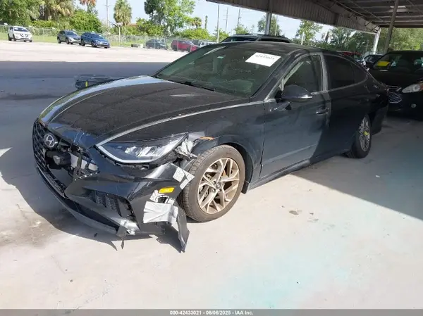 5NPEL4JAXMH102894 2021 HYUNDAI SONATA - Image 2