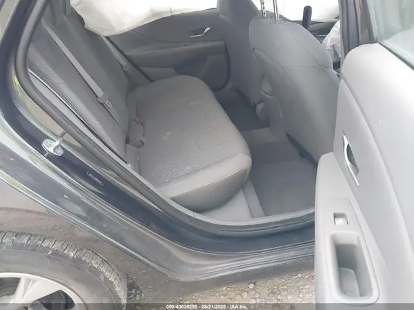 5NPLL4AG0MH014481 2021 HYUNDAI ELANTRA - Image 8