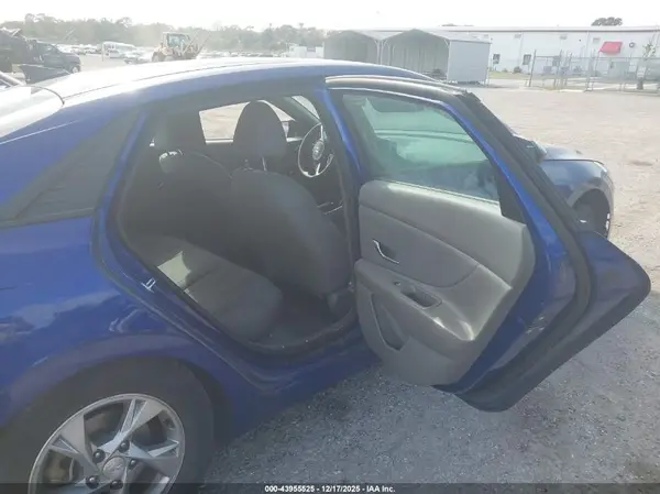 5NPLL4AG0MH033015 2021 HYUNDAI ELANTRA - Image 8