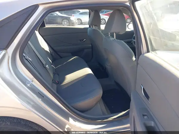 5NPLL4AG0MH047223 2021 HYUNDAI ELANTRA - Image 8