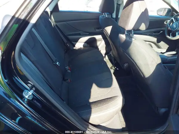 5NPLL4AG0NH074102 2022 HYUNDAI ELANTRA - Image 8