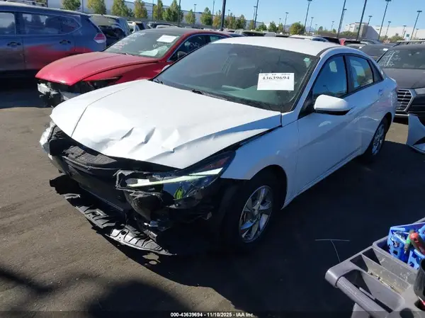 5NPLL4AG0NH077422 2022 HYUNDAI ELANTRA - Image 2