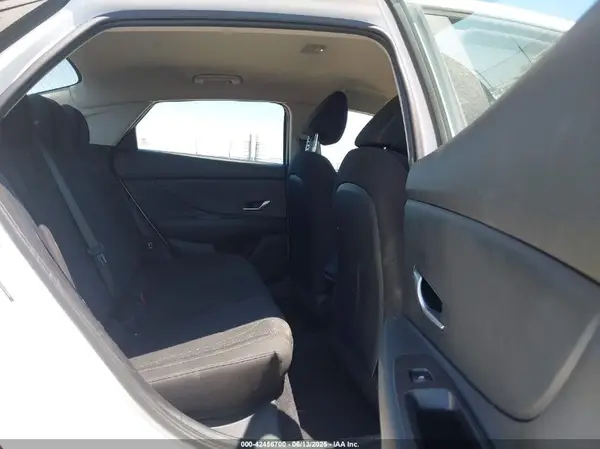 5NPLL4AG0PH094997 2023 HYUNDAI ELANTRA - Image 8